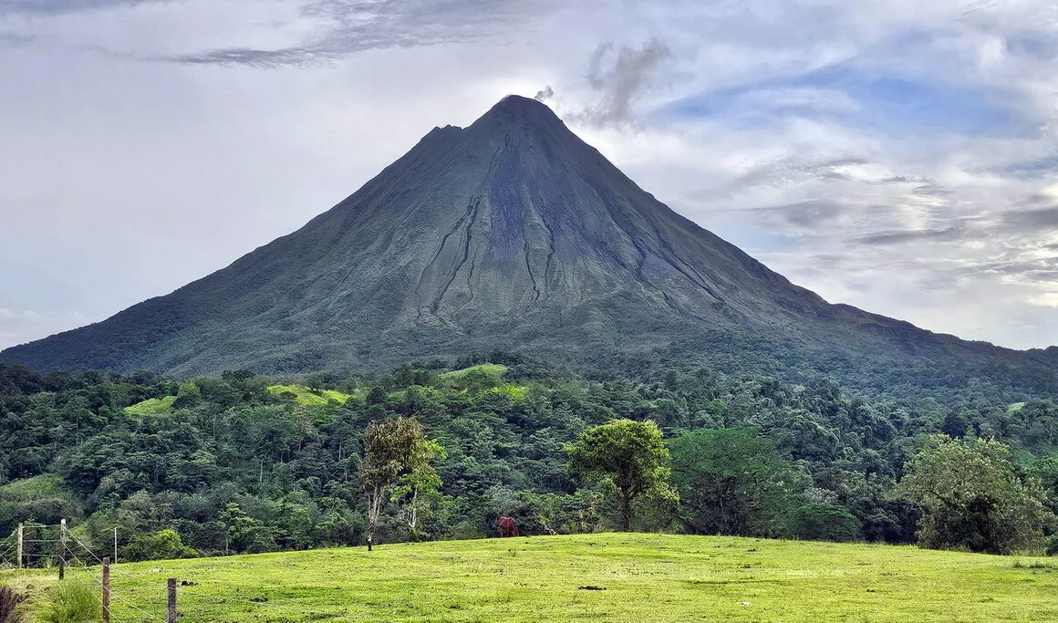 Volcán Arenal, selva y aguas termales en Costa Rica
