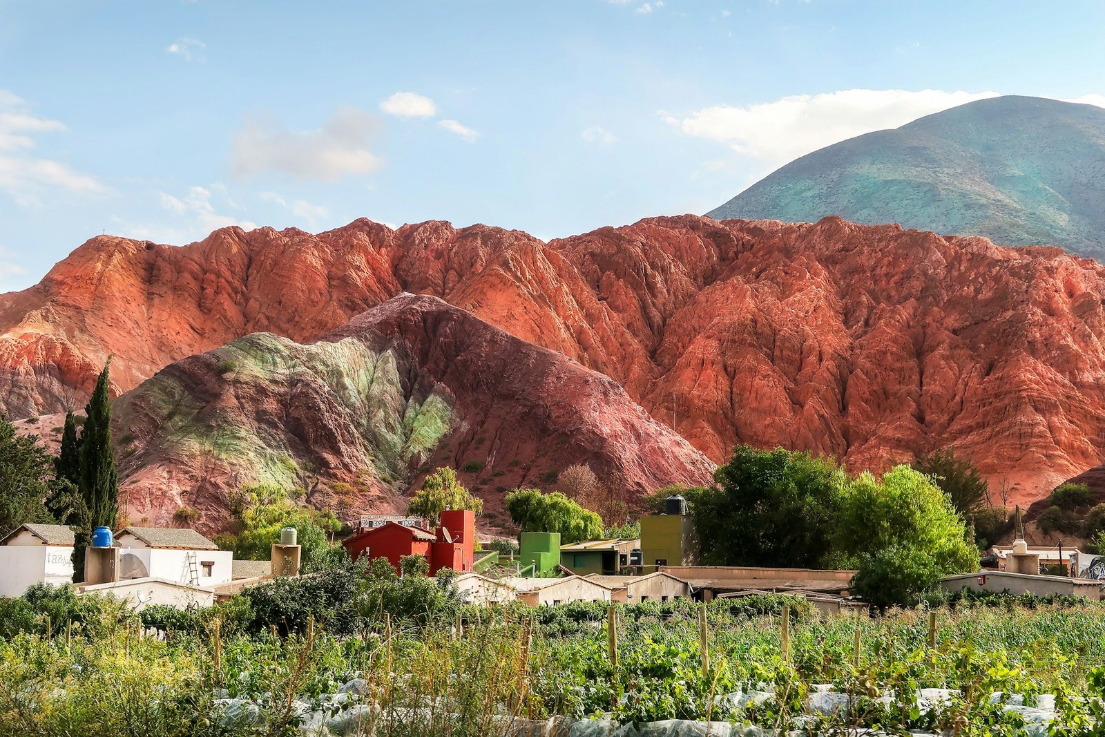 Cerro de los Siete Colores en Purmamarca, noroeste de Argentina